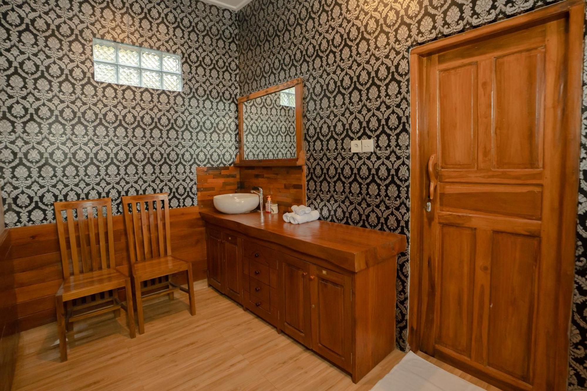 Bima Sakti Homestay Echo Beach Canggu Buitenkant foto
